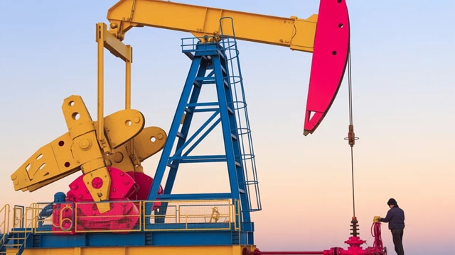 4 Big Oil Dividends Ranked by What Matters When Crude Falls