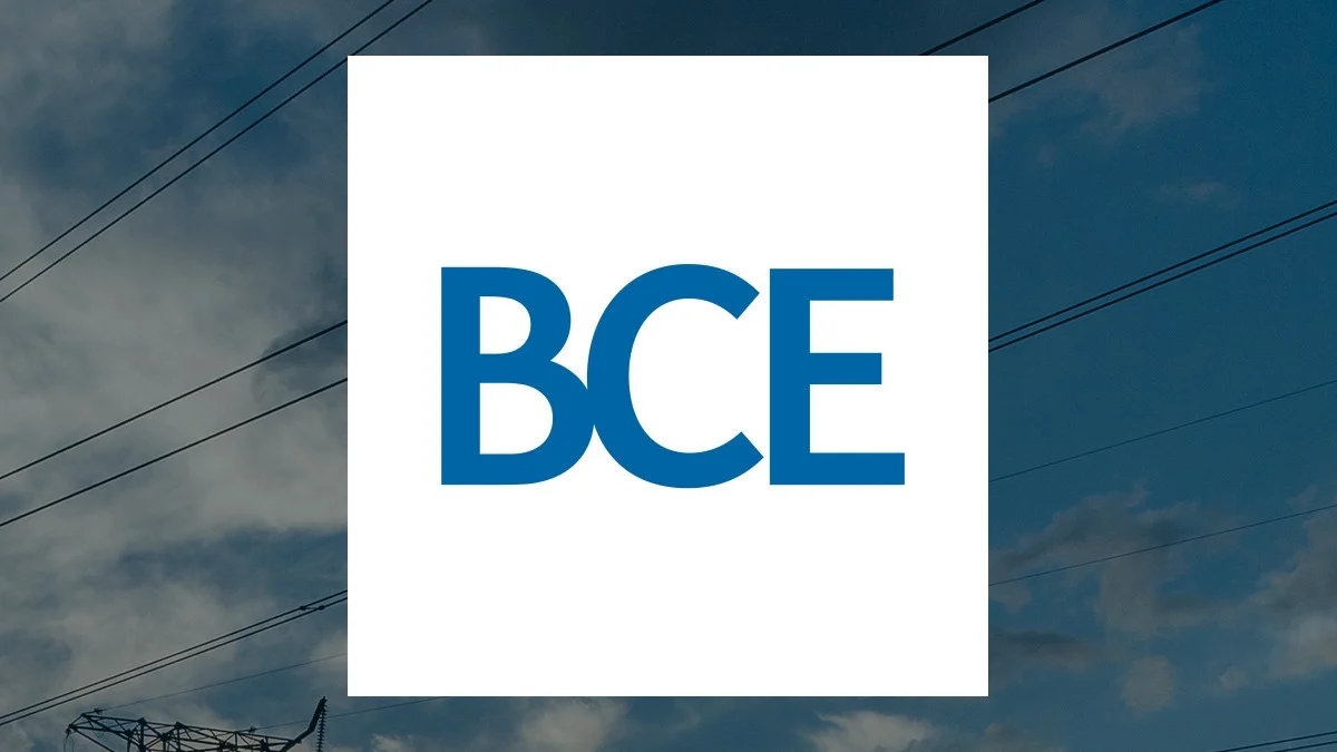 BCE (NYSE:BCE) Sets New 52-Week Low – Should You Sell?