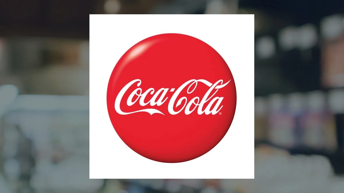 Coca-Cola Europacific Partners (NASDAQ:CCEP) Receives Average Recommendation of “Moderate Buy” from Analysts