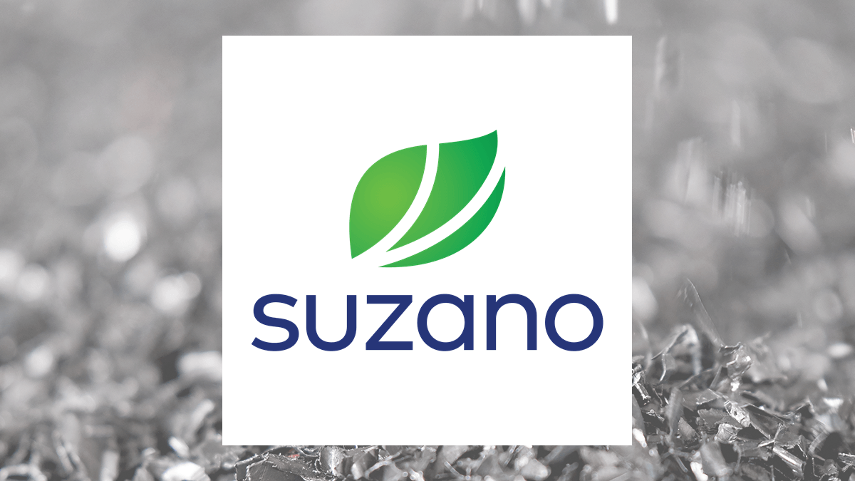 Suzano (NYSE:SUZ) versus GreenFirst Forest Products (OTCMKTS:ICLTF) Critical Contrast